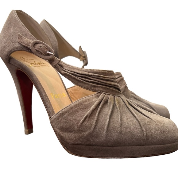 christian louboutin Paris made in italy beautiful heels red bottoms size 37 - Picture 1 of 7